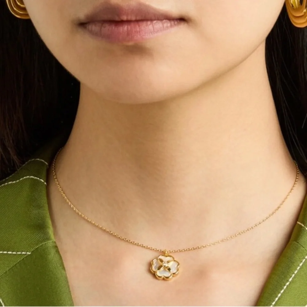 Kate‎ Spade gold-plated necklace Mother of Pearl floral charm NWT